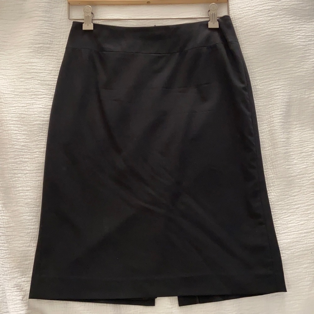 Banana Republic black skirt